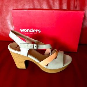 Wonders Chunky Heel Sandals. Brand New in Box. Size 37.